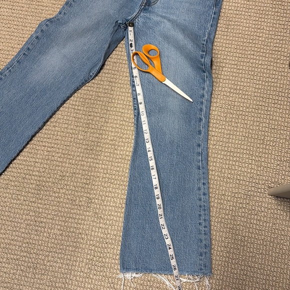 Levi’s Ribcage Crop Flare - Picture 5 of 6